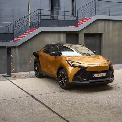 Toyota Bednarscy Trzy modele z unikalną technologią plug in Toyota