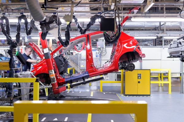 Toyota Yaris en production usine