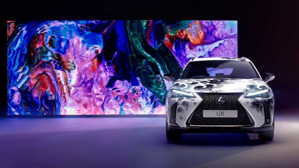 Das erste Tättowierte Auto: die einzigartige Interpretation des Lexus UX