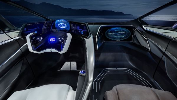 Blick in den Innenraum eines Lexus Konzeptfahrzeugs mit futuristischen Elementen