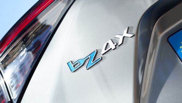 Toyota bz4X Logo