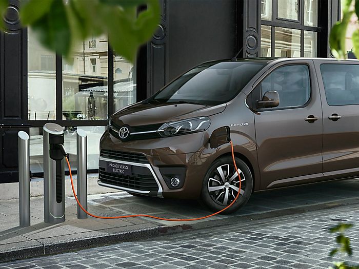 Toyota bietet Proace-Zubehör zum Marktstart 