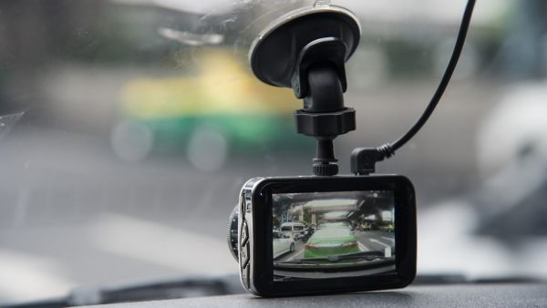 13-02-support-ratgeber-dashcam-toyota.jpg