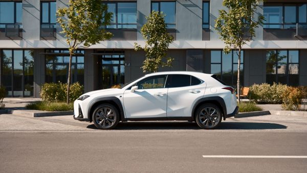 Lexus UX's tires