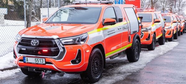 Hasiči mají nová vyprošťovací auta: Toyota Hilux