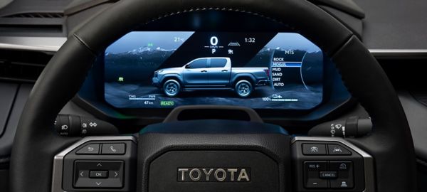 Új generáció, új hajtásláncok, új korszak: Megérkezett a legújabb, elektrifikált Toyota Hilux