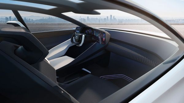 Innenansicht eines Lexus LF-Z Electrified Konzeptwagens
