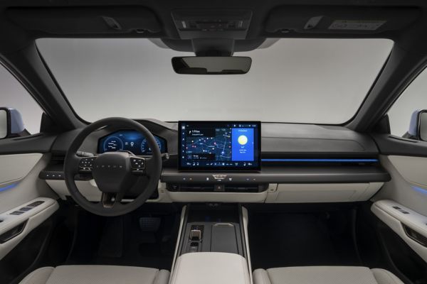 The all-new Lexus ES's drivers cockpit