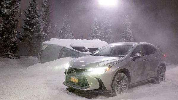 224 MODEL YARIŞTI LEXUS EN KUSURSUZ OTOMOBİL MARKASI SEÇİLDİ