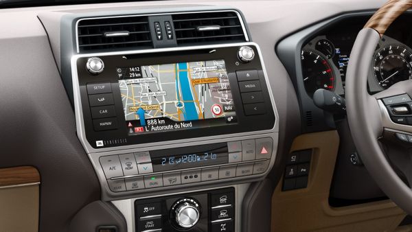 Toyota Land Cruiser multimedia close up