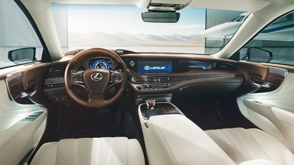  Everyday excellence – perfecting performance in the new lexus ls 