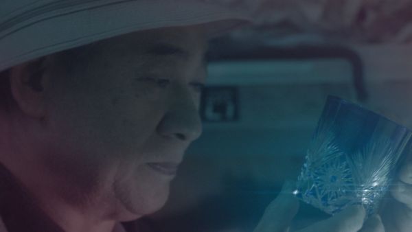 CNN INTERNATIONAL COMMERCIAL МЕН LEXUS ӘРІПТЕСТІКТІ БАСТАЙДЫ