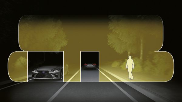 Lexus adaptive high beam system in use