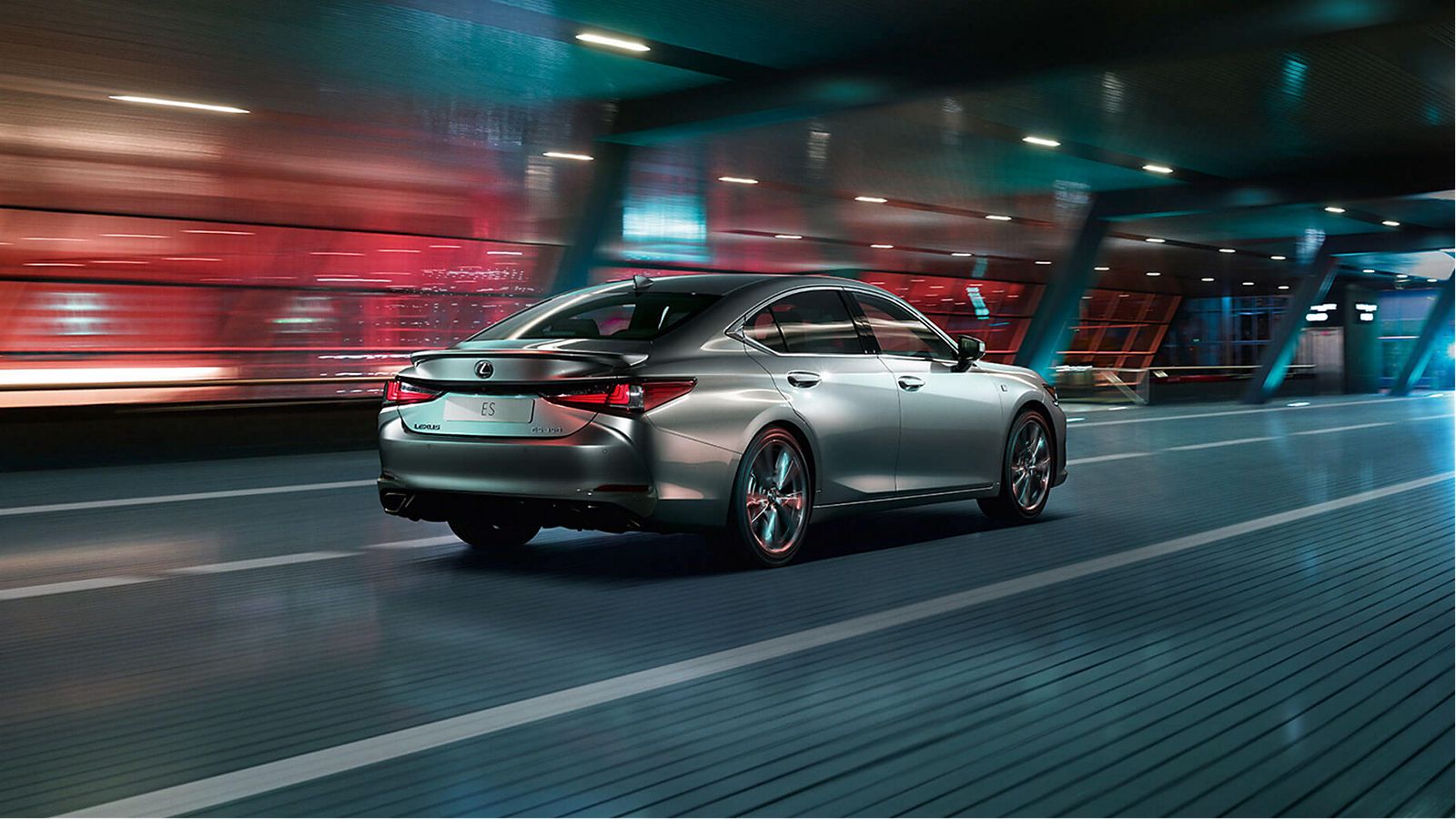 Lexus начинает прием заказов на новое поколение роскошного седана премиум-класса ES