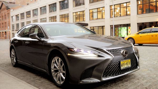 close up of the Lexus LS