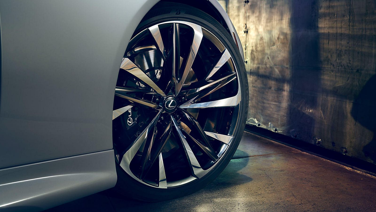 LEXUS НА ЖЕНЕВСКОМ АВТОСАЛОНЕ 2019