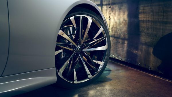 LEXUS НА ЖЕНЕВСКОМ АВТОСАЛОНЕ 2019