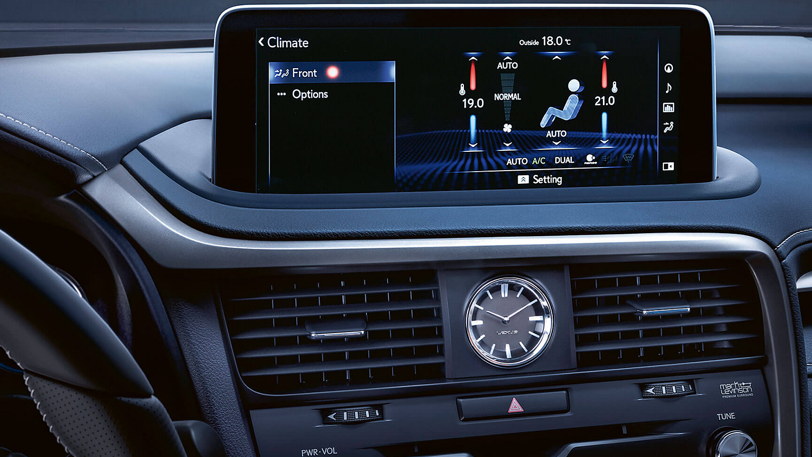 Lexus multimedia display