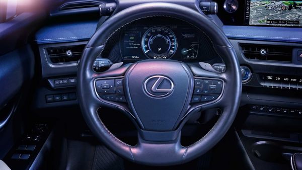 Lexus-тің алғашқы электромобилі — UX 300e-нің әлемдік таныстырылымы