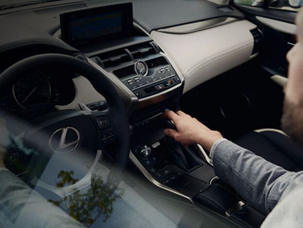 2020-lexus-electrified-hub-grid-pioneers-622x468_tcm-3169-2011655