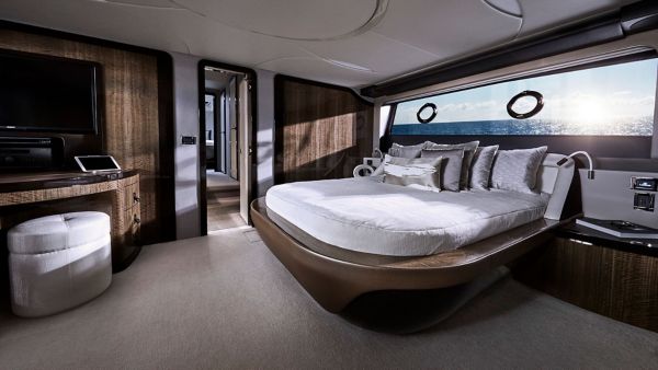 LEXUS PREMIERES NEW LUXURY YACHT