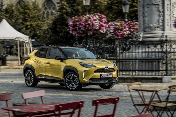 2021, Toyota, Yaris, Cross, goudkleurig, exterieur