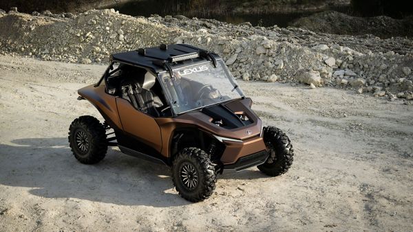 Raised view of the Lexus ROV Concept car