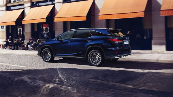 רכב היוקרה לקסוס RXL