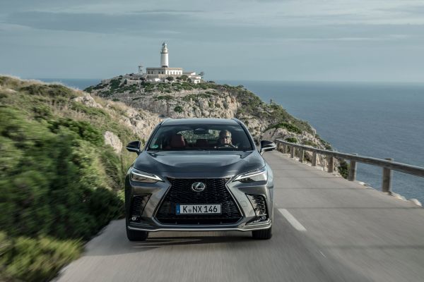 Lexus NX, exterieur, voorkant