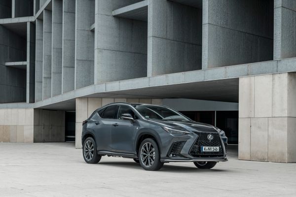 Lexus NX450h