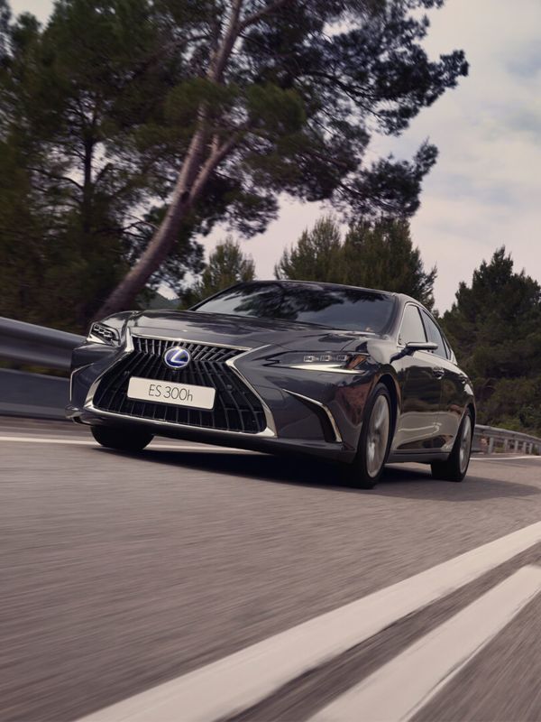 Lexus ES 300h driving on a road