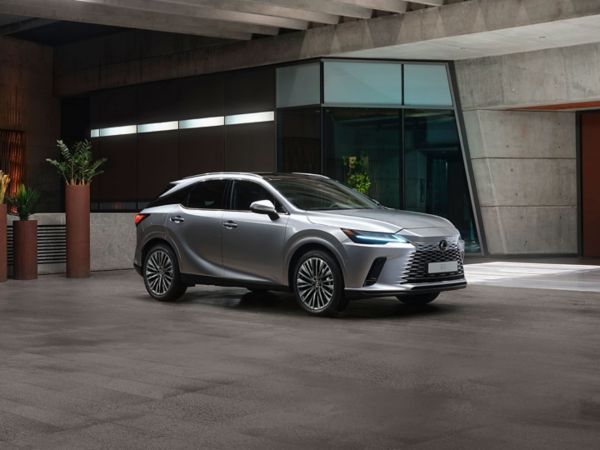 2022-lexus-rx-campaign-presales-ext-ksp-1-three-ways-to-power-4x3-1440x1080