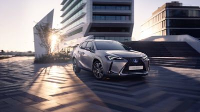 Přehled | Lexus UX Business UX 300h 2.0l R4 full-hybrid (199 k) | Lexus ...