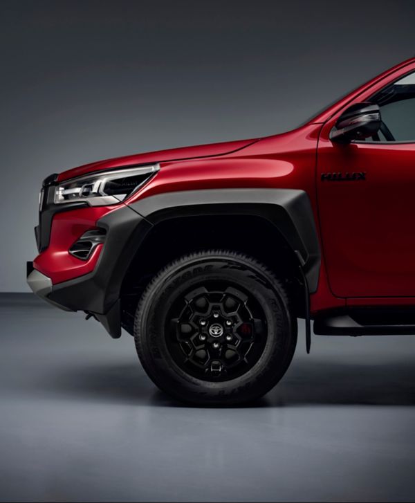 2023-hiluxgrsportexteriordetails5