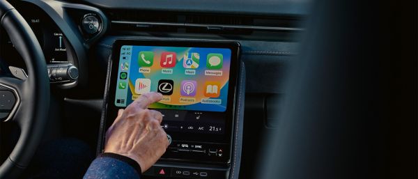 Lexus LBX multimedia touchscreen