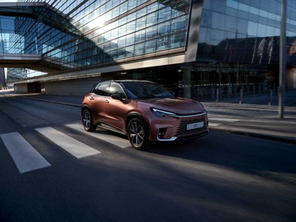 Lexus LBX Cool driving in a city