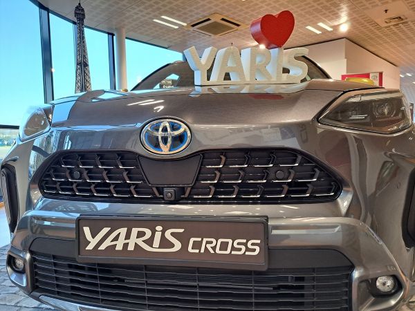 Zoom pare-chocs avant Yaris Cross 