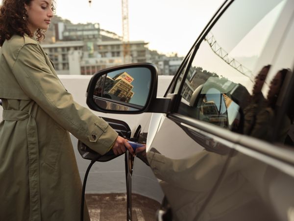 2023_02_03_TOYOTA_BEYOND_CHARGING_KV_HERO_MOMENT_0308