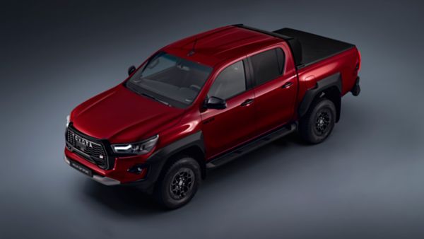 2023_HILUX-GR-SPORT-Main-shots-4