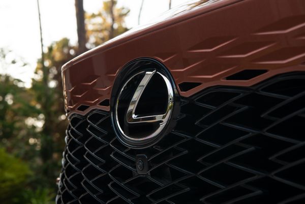 2023_RX_500h_F_SPORT_DIRECT4__Sonic_Copper18