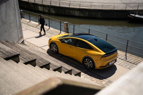prius plug-in Toyota
