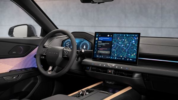 Ein Video zur Installation der Lexus Homecharge im Fahrzeug 