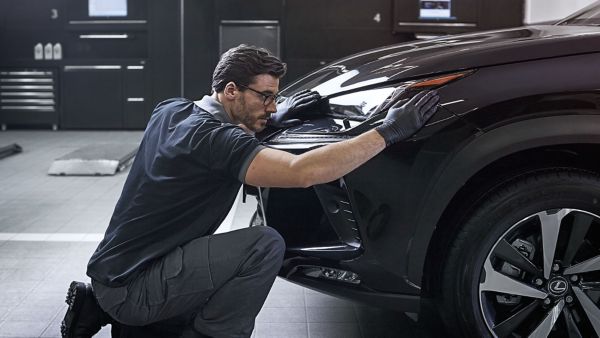 2024-lexus-owners-lexus-relax-benefits-technicians-1920x1080-300625