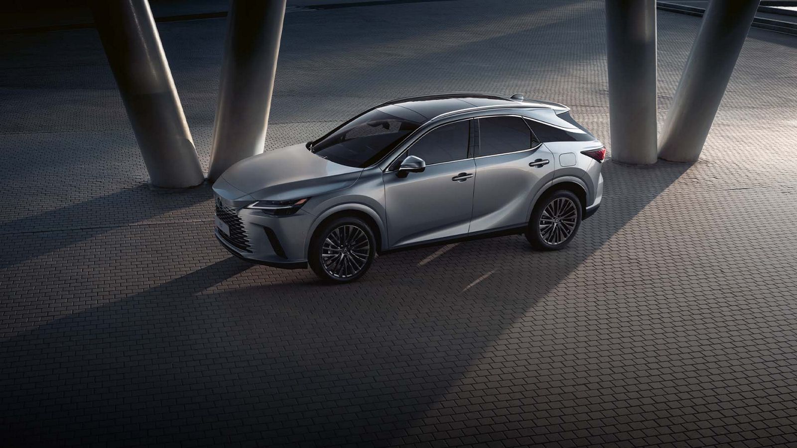 Een geparkeerde Lexus RX