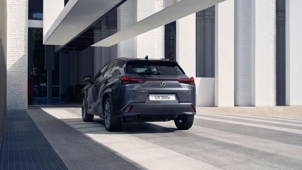 Lexus UX 300e