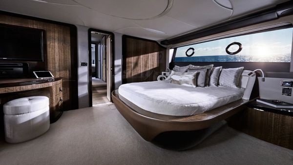 Intérieur du yacht LY680 Lexus