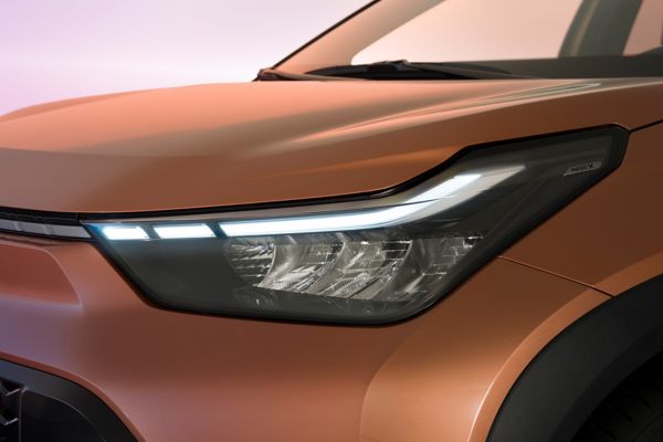 2025 Aygo X High Grade_Exterior_004