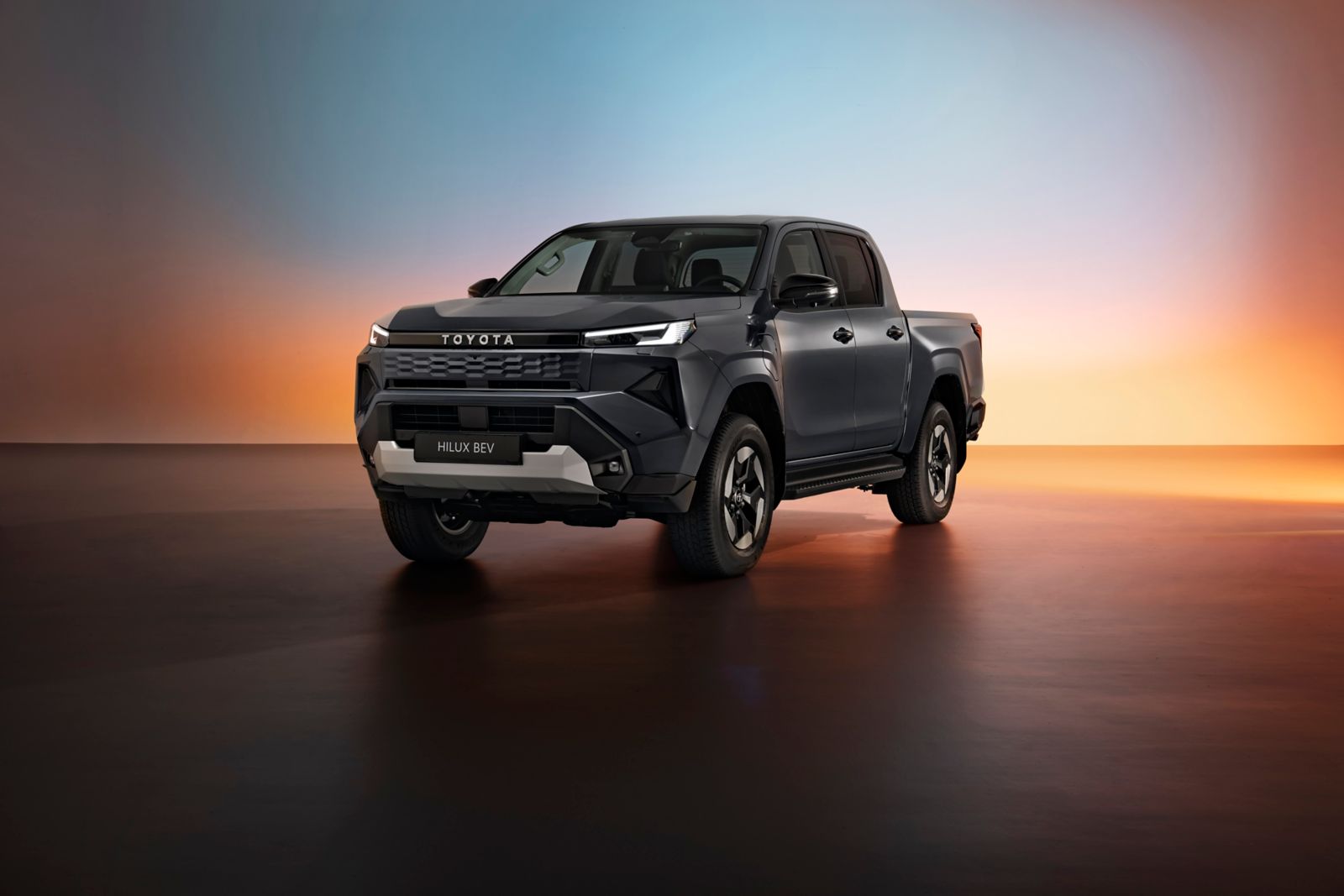 Nuovo Toyota Hilux elettrico