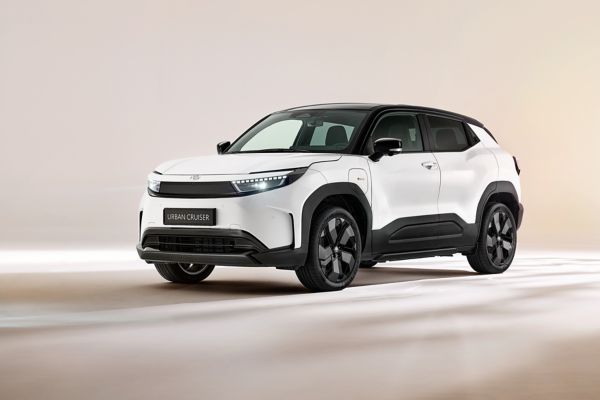 2025 TOYOTA URBAN CRUISER 01