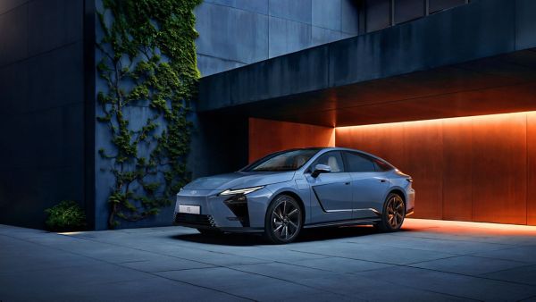 A Lexus ES parked outside a building